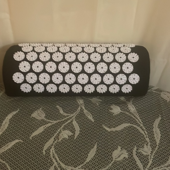 pillow covered in acupressure points for neck support and more holistic pain rel - Picture 5 of 11